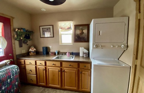 Paradise Valley House | The Rancher’s Cabin: restful & historic