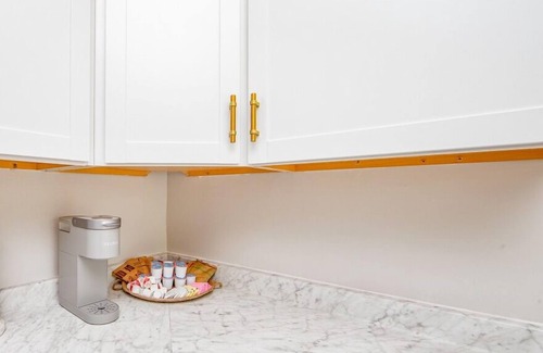 Fayetteville House | The Rosehill Residence