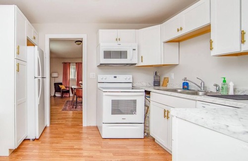 Fayetteville House | The Rosehill Residence