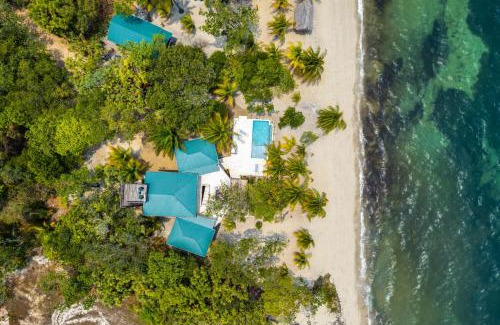 Placencia Villa | The Slow Loris 3 Bedroom Villa
