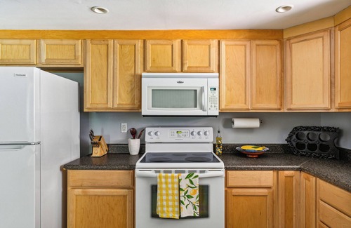 Southern Pines Condo | The Wanderlust Bungalow on May - Walking Distance to Downtown Southern Pines!