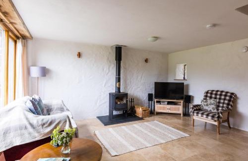 Goodwick House | The Workshop- Eco Cottage by the Coastal Path