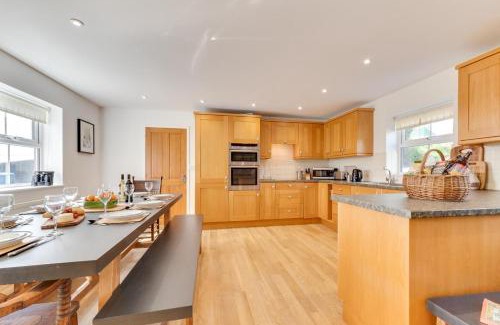 Botwnnog House | Tir Du