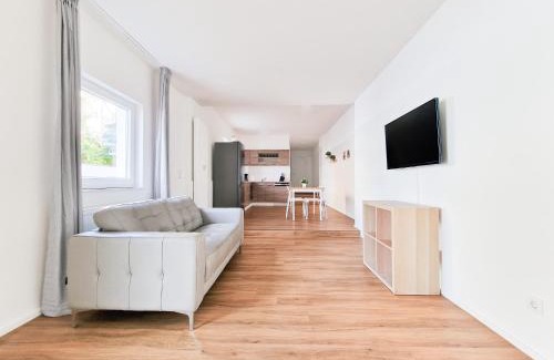 Krefeld Apartment | Tolstov Apartments - 2 Room Apartments - Terrace - 25 Min to Messe DUS