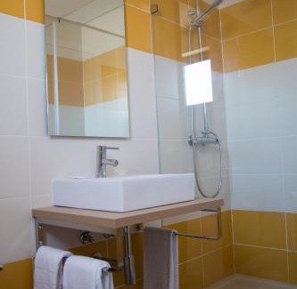 Canhoso House | Tomas Guest House II