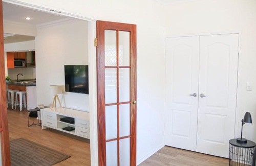 Urangan House | Top Tier