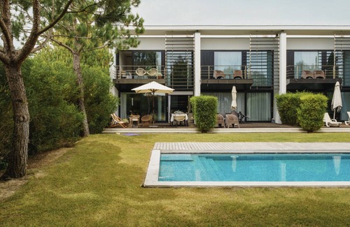Carvalhal Ski Chalet | Tróia Beach House with Pool