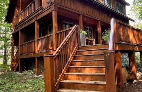 Thompsonville Cabin | Tranquil Cabin near Crystal Mtn on 15 acres with 800+ ft Betsie River Frontage