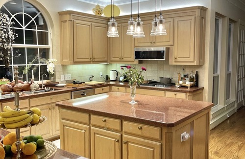 Parker Bed & Breakfast | Tranquil Oasis with Stunning Views near SOUTHFORK Ranch! -Classical Suite