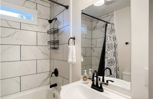 Beaufort Cottage | Tranquility Retreat - Sleeps 4 - 10 MIN TO PARRIS ISLAND