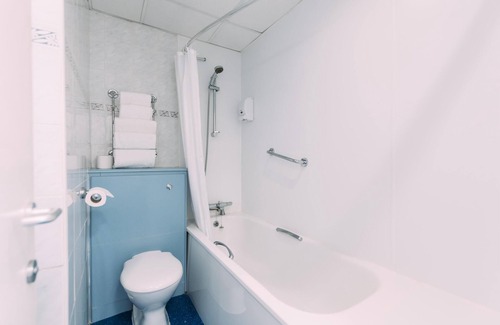 Belfast Central District Hotel | Travelodge Belfast Central