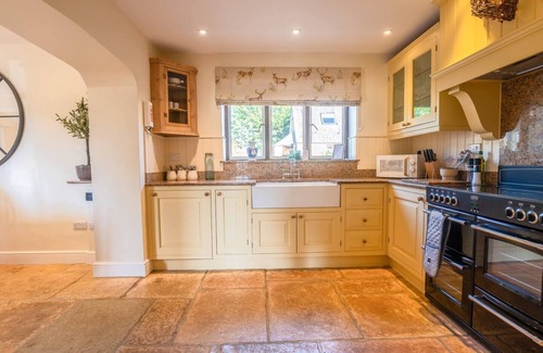 Temple Guiting House | Tree Tops House