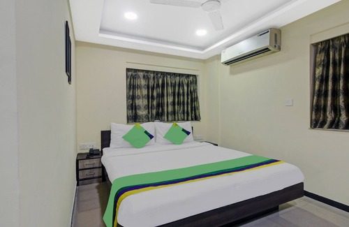 Kalighat Hotel | Treebo Naman'S Inn Near Kalighat Mandir
