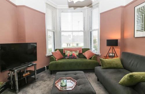 Criccieth House | Trigfa