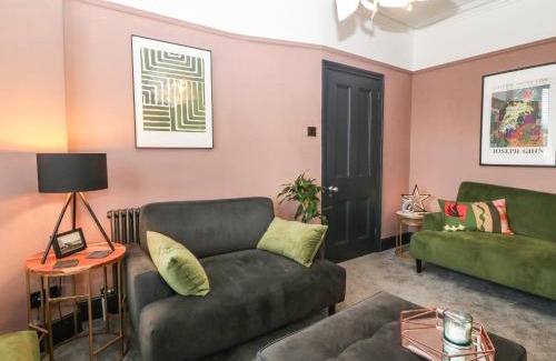 Criccieth House | Trigfa