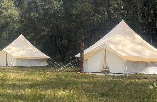 Tomerong RV Rental | Triple 1xQueen 1xSingle Beds, Glamping tent