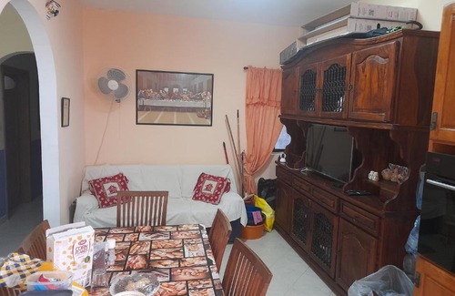 San Gwann House | Triple room with balcony