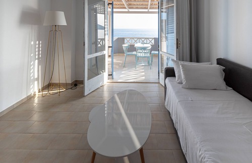 Tsoutsouros Hotel | Triton Authentic Cretan Hotel