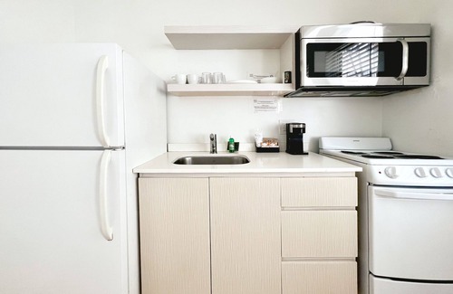 East Fort Lauderdale House | TropiRock A North Beach Village Resort Hotel