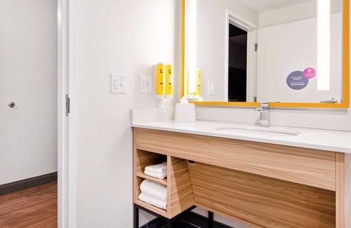 Chapel Hill Hotel | Tru by Hilton Chapel Hill