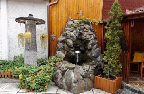 Sfantu Gheorghe Bed & Breakfast | Tulipán Panzió