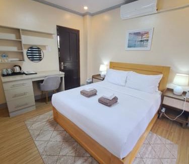 Llorente House | Tungkip House Bed and Breakfast