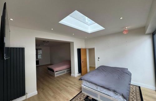 Garden Suburb House | Twinz Lodge