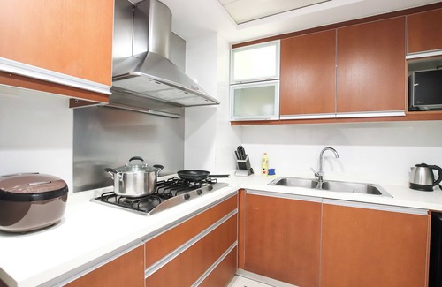 Xujiahui Apartment | Tyms 2BR Apt Near ITC Xujiahui Line1 11