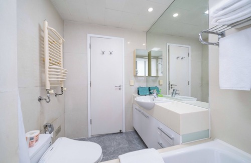 Xujiahui Bed & Breakfast | Tyms Premium 2BR 1BA Residence Yongxin