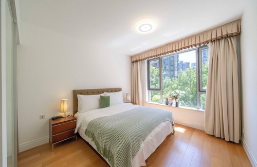 Xujiahui Bed & Breakfast | Tyms Stylish 3BR 2BA Apt Xujiahui Metro