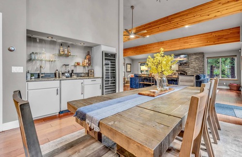 Incline Village House | Upscale Incline Village Home with Hot Tub & Sauna