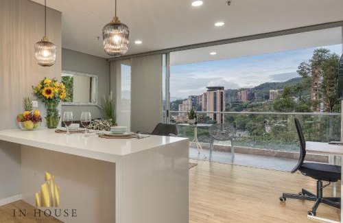 El Tesoro Apartment | Urban 701 - Relaxing apt w/pool, jacuzzi & gym