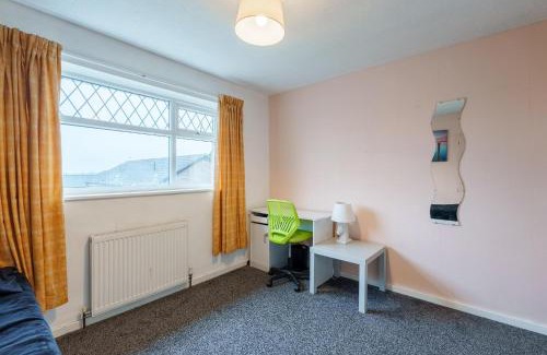 Leeds House | Urban Retreat - Rooms