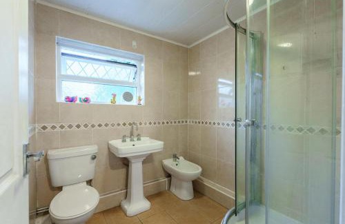Leeds House | Urban Retreat - Rooms