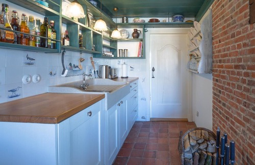 Aventoft House | Vacation home Reethüs Rosenkranz in Aventoft for up to 6 people