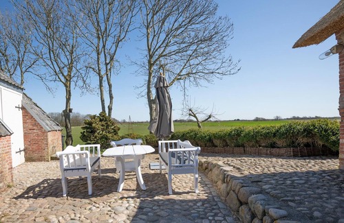 Aventoft House | Vacation home Reethüs Rosenkranz in Aventoft for up to 6 people