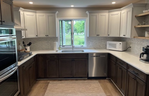 Mayville House | Valley View Lakehouse - Fully updated, dog friendly and beautiful lake view!