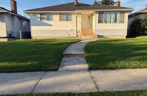 Fraserview House | Vancouver Guest House
