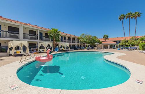 Mesa Apartment | Venture on Country Club