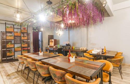 Allahabad Hotel | Via Stay Inn I