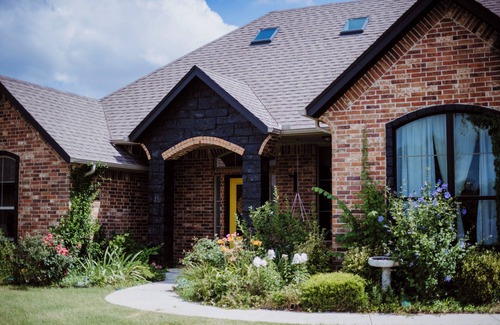 Westbury South House | Vibrant Byrd House for the whole family to enjoy!