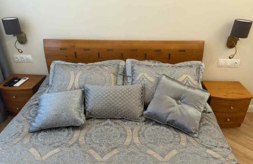 Burgas Center Apartment | Victoria- две спални делукс до Морската градина и центъра