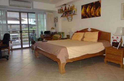 Jomtien Apartment | View Talay resort 5c condo 115A minimum stay 29 nights