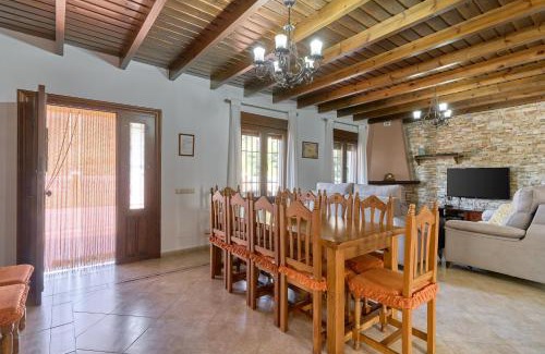 Sayalonga Villa | Villa Alejandro En Sayalonga