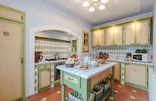 Vicopelago Villa | VILLA ANNALISA, a superbly appointed Lucca heaven