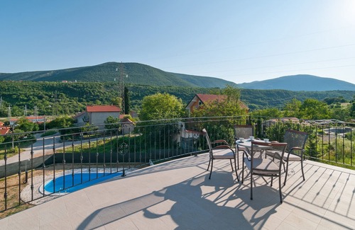 Sinj Villa | Villa Apricatio* family-friendly home with swimming pool (10 guests)