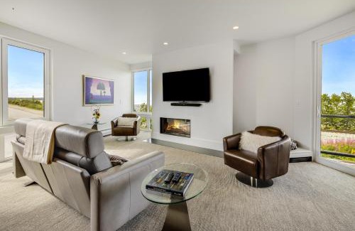 South Addition Villa | Villa at Bootleggers Landing