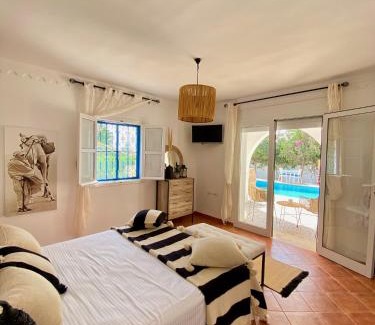 Aghir Bed & Breakfast | Villa Calma - Vue Mer