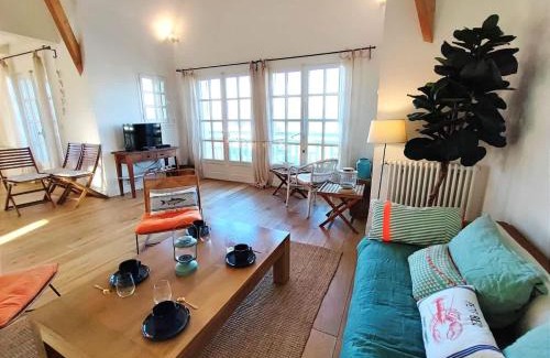 Ouistreham Villa | Villa facing beach and sea in Normandy