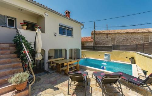 Mrgani House | Villa Kris with Pool in Mrgani